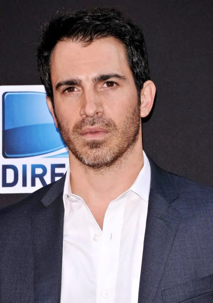 How tall is Chris Messina?